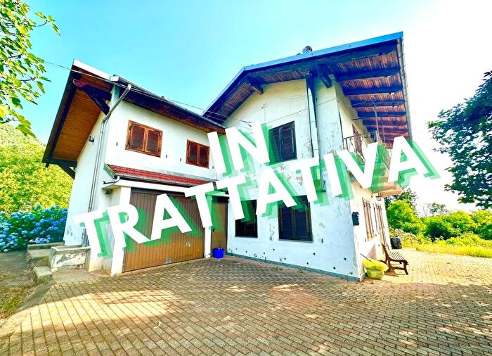 Casa quadrilocale in vendita in Via Varisella, Vallo Torinese