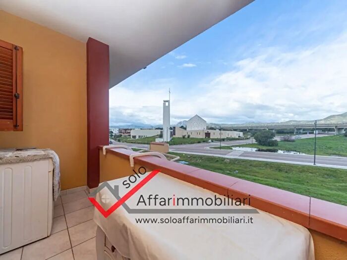 Appartamento bilocale in vendita in Via dei Pini, Olbia