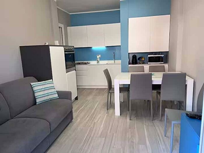 Appartamento bilocale in affitto in Via Amerigo Vespucci, Marina Di Andora, Andora