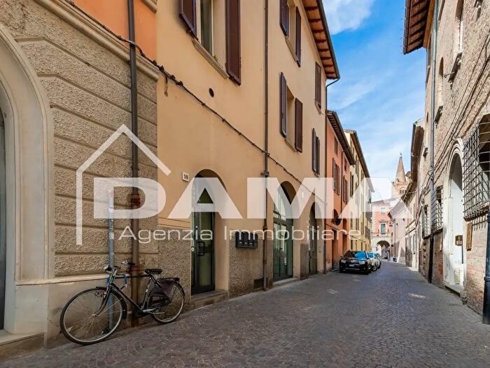 Appartamento con 5 locali in vendita in Forli'
