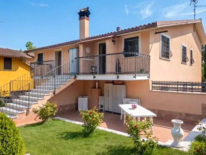 Appartamento trilocale in vendita in Via Colle Ristretti a, Zagarolo