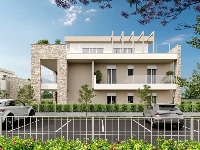 Appartamento quadrilocale in vendita in Via Roma Snc, Bernareggio