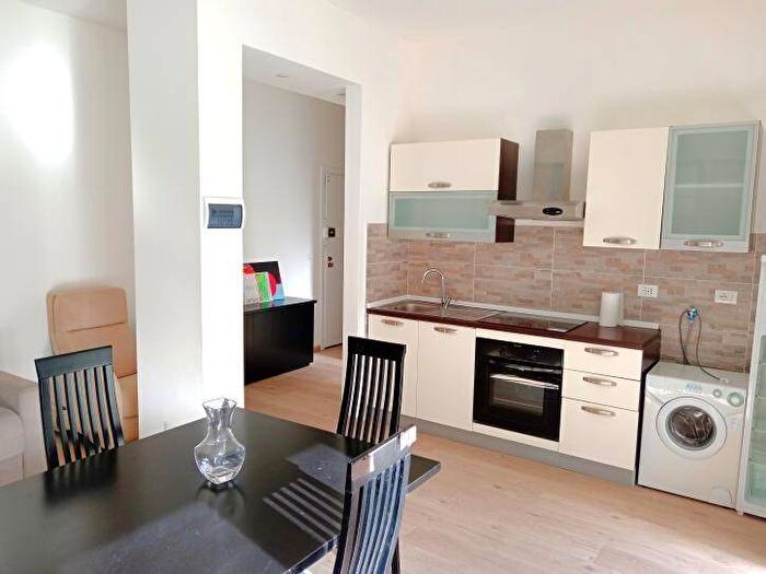 Appartamento bilocale in affitto in Via Venezia, Spotorno