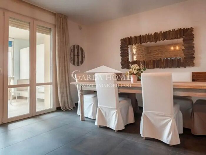 Appartamento trilocale in affitto in Via Brescia, Sirmione