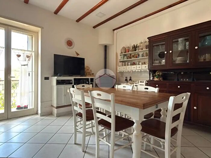 Appartamento quadrilocale in vendita in Via Emanuele Filiberto Testa di Ferro, Sabaudia