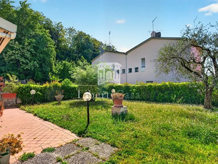 Casa quadrilocale in vendita in Via Camillo Golgi, Salo