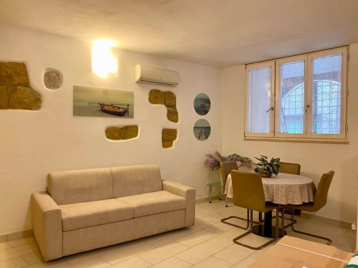 Appartamento bilocale in vendita in Via del Solleone, Valentano