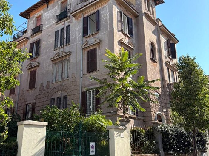 Appartamento trilocale in affitto in Via Giacinto Bruzzesi, Monteverde Vecchio, Roma