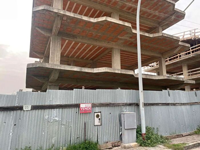 Casa con 15 locali in vendita in Via Sandro Pertini Snc, Casagiove