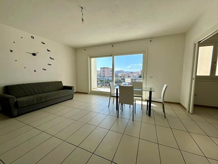 Appartamento trilocale in vendita in Via Gennargentu, Olbia