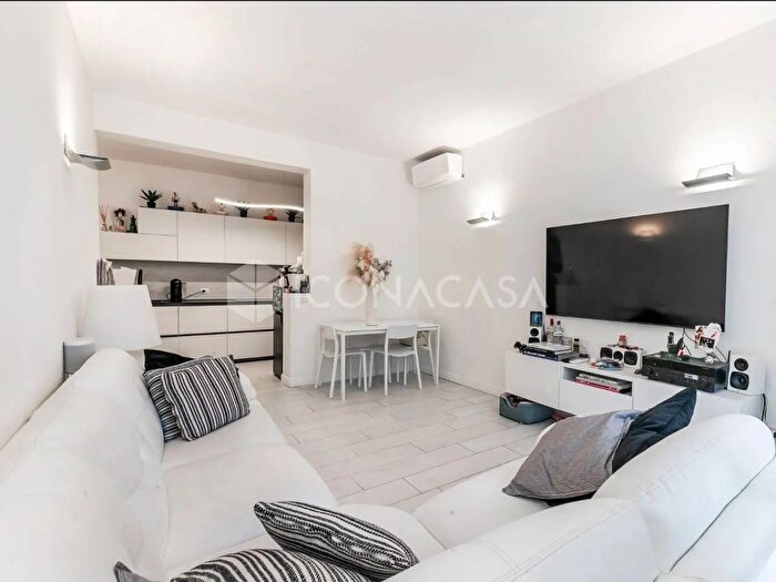 Appartamento trilocale in vendita in Via Fiuggi Pal, Milano