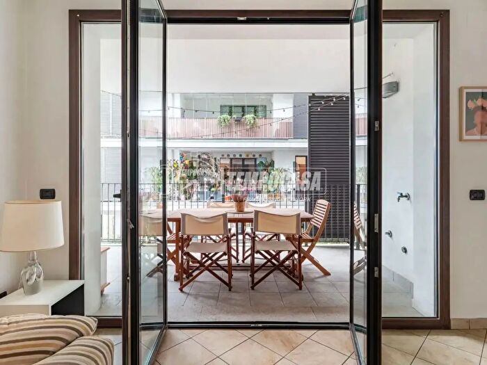 Appartamento trilocale in vendita in Milano