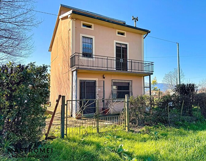 Casa quadrilocale in vendita in Via Rocchetti, Porcari