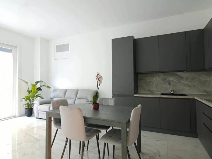 Appartamento bilocale in affitto in Via Gerolamo Borgazzi, San Carlo Stazione, Monza