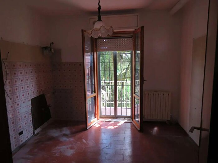Appartamento con 5 locali in vendita in Modena