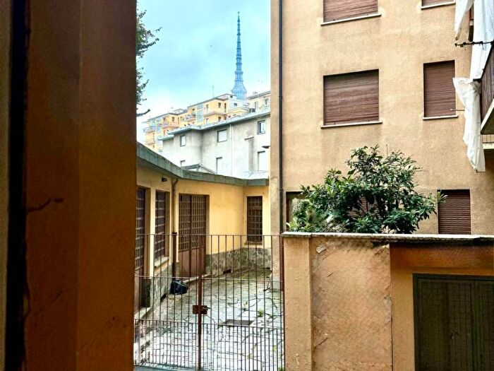 Appartamento bilocale in affitto in Via Santa Giulia, Vanchiglia, Torino