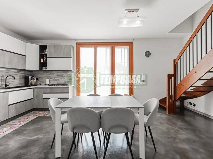 Appartamento trilocale in vendita in Via Wolfgang Amadeus Mozart, Liscate