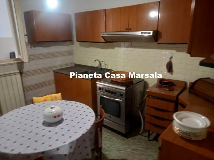 Appartamento con 5 locali in affitto in Via Mario Rapisardi, Centro Storico, Marsala