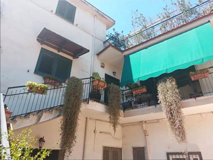 Casa trilocale in vendita in Via San Felice, Cimitile