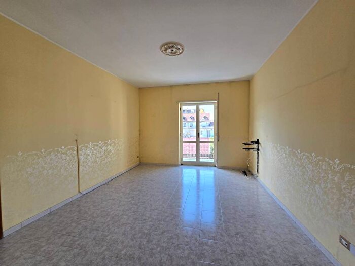 Appartamento trilocale in affitto in Via Galileo Galilei, Melito di Napoli