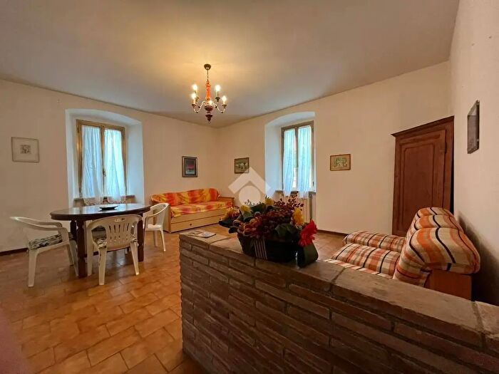 Casa con 7 locali in vendita in Via Guglielmo Marconi, Scheggia E Pascelupo