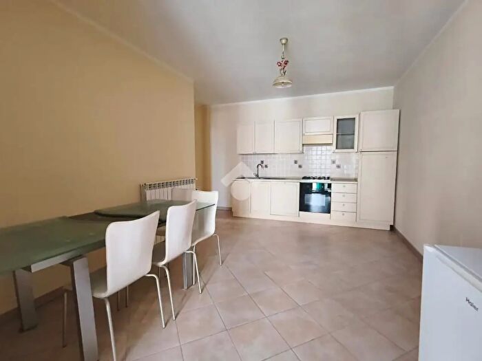 Appartamento trilocale in vendita in Via Colbassano, Fossato Di Vico