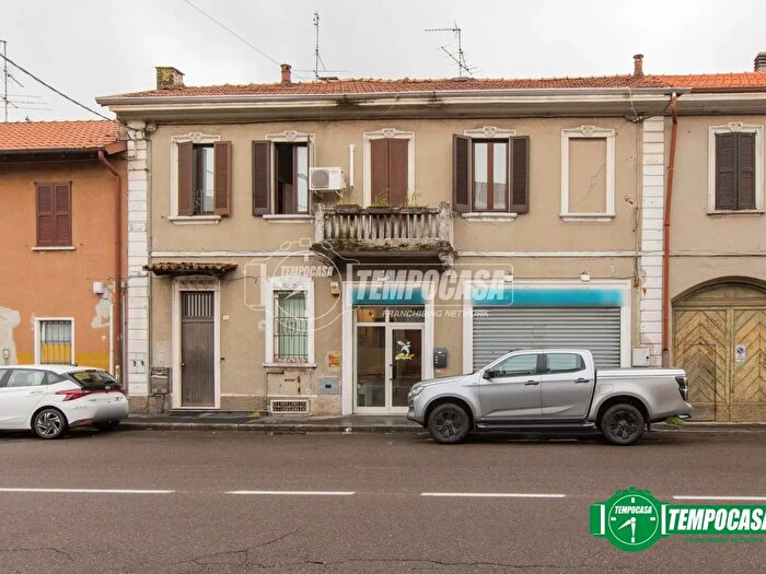 Casa trilocale in vendita in Via Buon Gesu, Castellanza