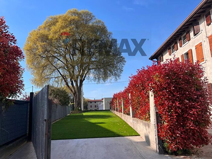 Appartamento quadrilocale in vendita in Loc Marinoni, Peschiera Del Garda