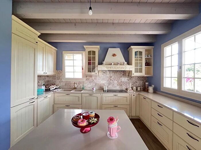 Casa quadrilocale in vendita in Via IV Novembre, San Biagio Di Callalta