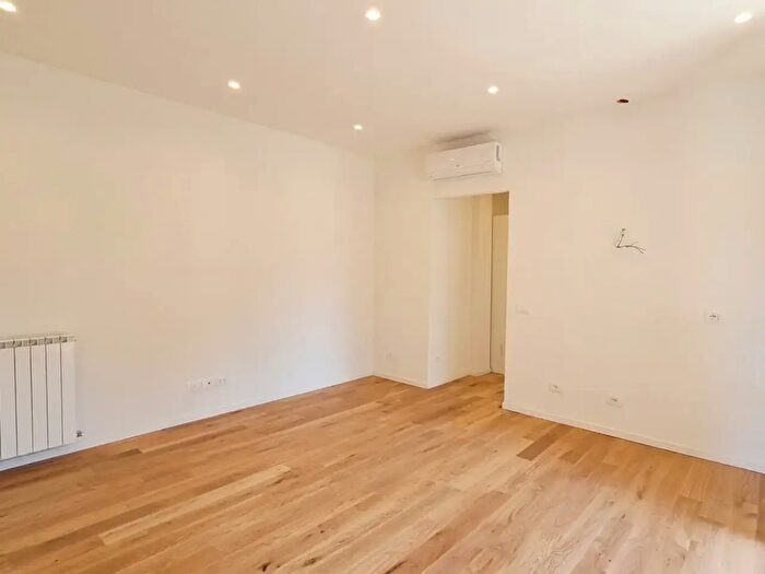 Appartamento trilocale in vendita in Via Stefano Ussi, Firenze