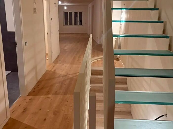 Casa con 5 locali in vendita in Lucca