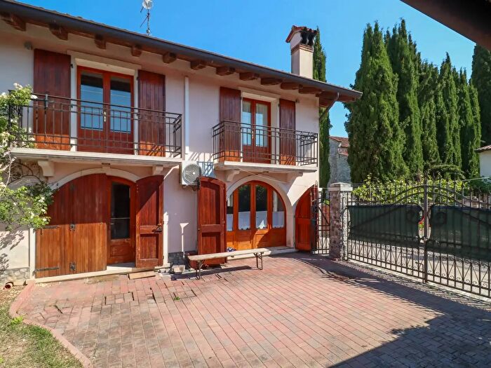 Casa con 8 locali in vendita in Piazza Duomo, Cordovado