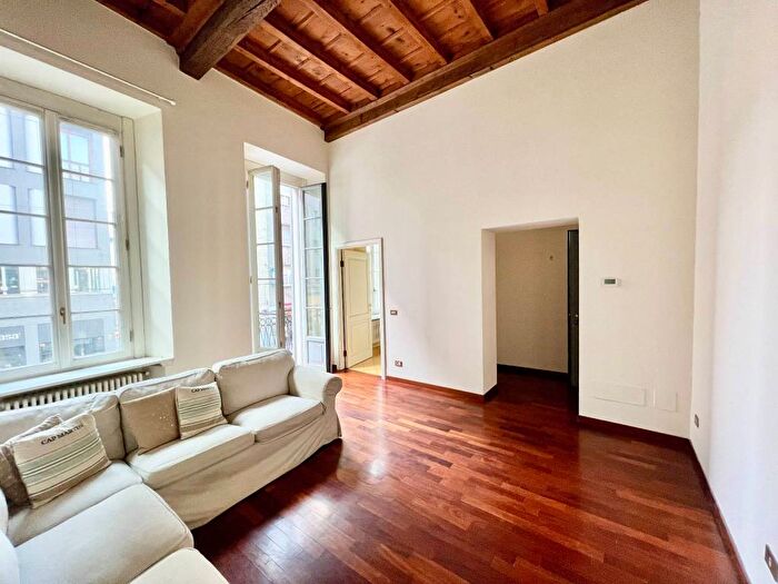 Appartamento bilocale in affitto in Corso di Porta Romana, Missori, Milano