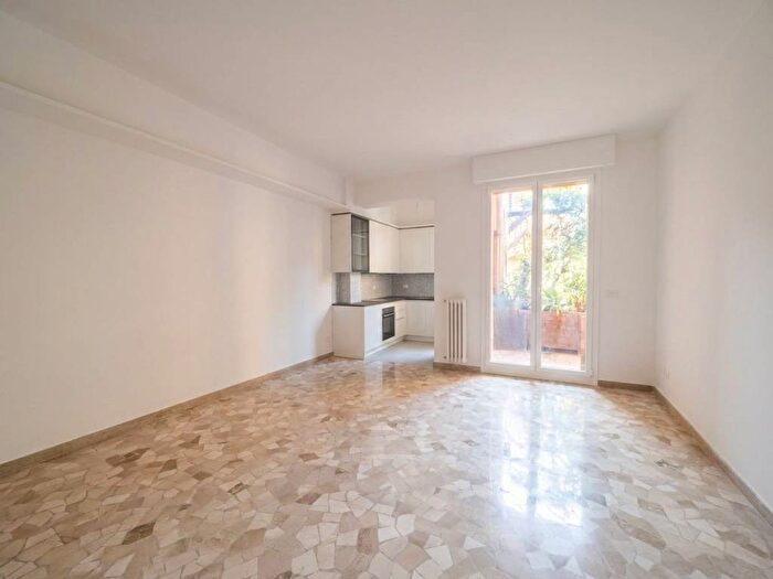 Appartamento trilocale in affitto in Via San Felice, San Felice, Bologna
