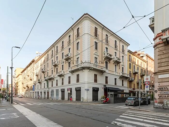 Appartamento trilocale in vendita in Milano