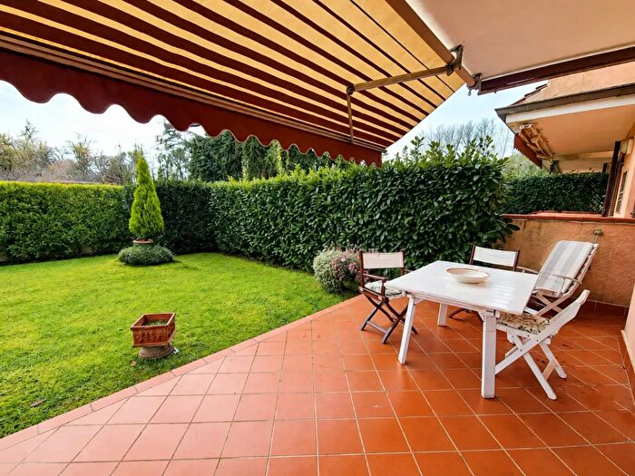 Casa quadrilocale in vendita in della Croce, Montignoso