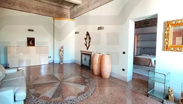 Appartamento quadrilocale in vendita in Via Armando Diaz, Bagnacavallo