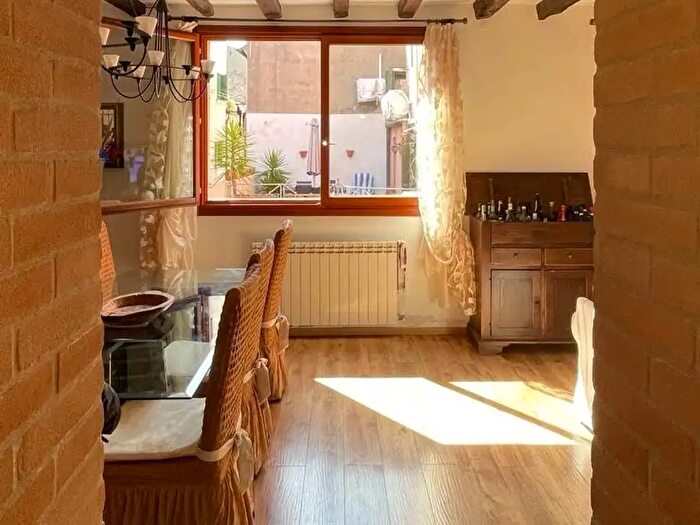 Casa con 9 locali in vendita in Chioggia