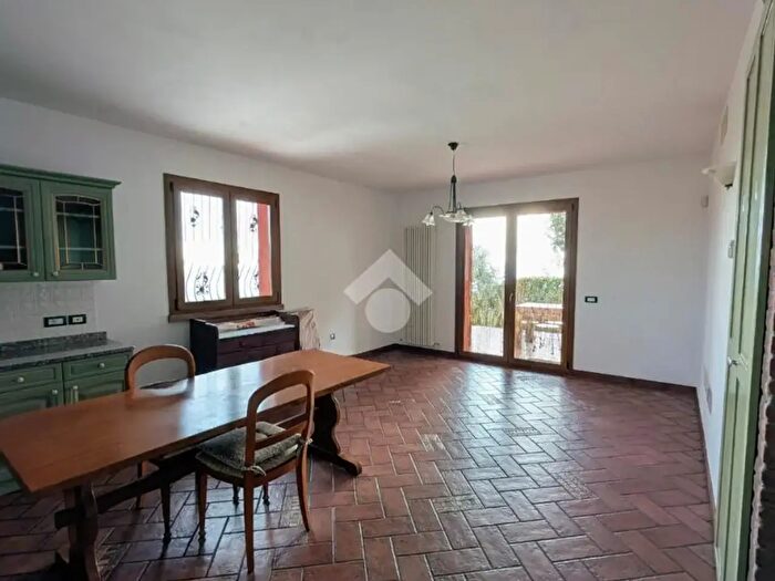 Casa con 6 locali in vendita in Via Rimini, MontescudoMonte Colombo