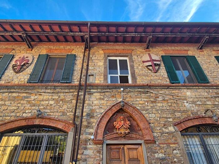 Appartamento quadrilocale in affitto in Piazza Guglielmo Oberdan, Mazzini Oberdan, Firenze