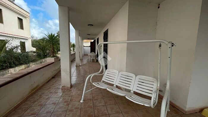 Casa trilocale in vendita in Via Riccione, Taviano