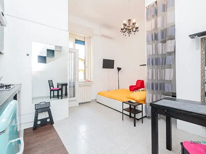 Appartamento monolocale in affitto in Via Enrico Cialdini, Milano