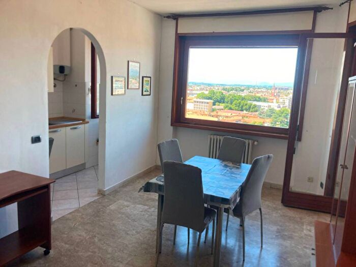 Appartamento bilocale in affitto in Via Quinto Orazio Flacco, Sant'Edoardo, Busto Arsizio