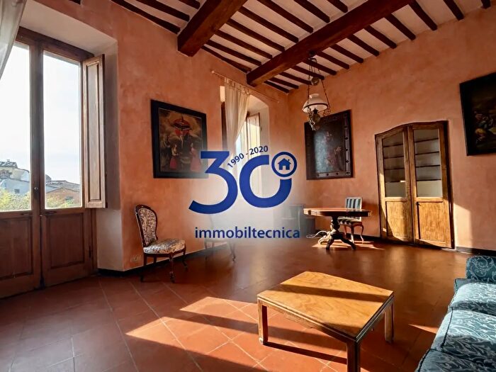 Appartamento quadrilocale in affitto in Via Mazzini, Arezzo