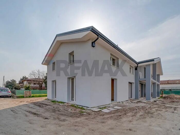 Appartamento con 6 locali in vendita in Via Conselvana, Masera Di Padova