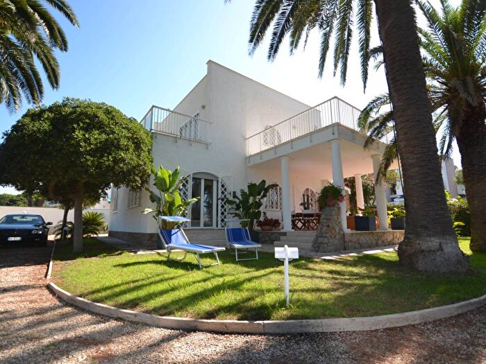 Casa con 6 locali in affitto in Lungomare G Marconi, Centro, Santa Marinella