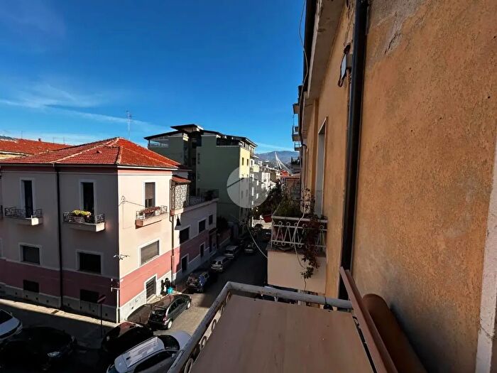 Appartamento bilocale in vendita in Via Adige, Cosenza