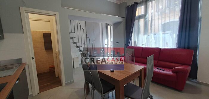 Casa bilocale in vendita in Via Visconte Ruffo, Francavilla Di Sicilia