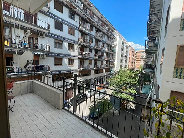 Appartamento quadrilocale in vendita in Via Filippo Sciaraffia, Salerno