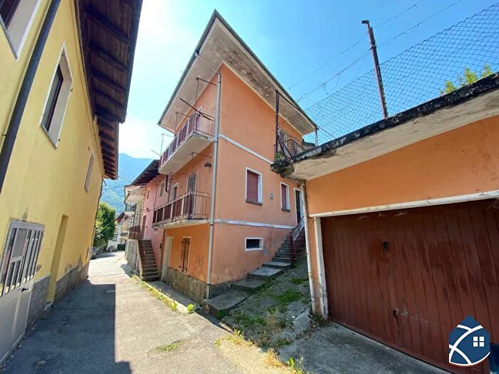 Casa bilocale in vendita in Pinasca Via Grandubbione, Pinasca